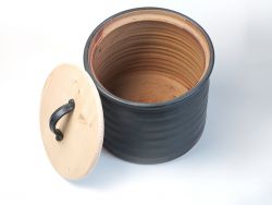 Familien-Platzspar-Brottopf